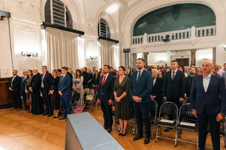 Свечана академија за деценијски јубилеј Просвјетиних школа