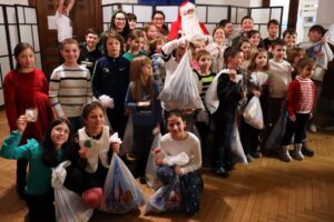 „Пут око света“ - позоришна чаролија за децу