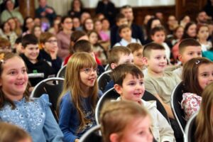 „Пут око света“ - позоришна чаролија за децу