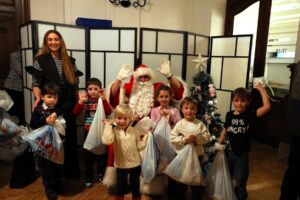 „Пут око света“ - позоришна чаролија за децу